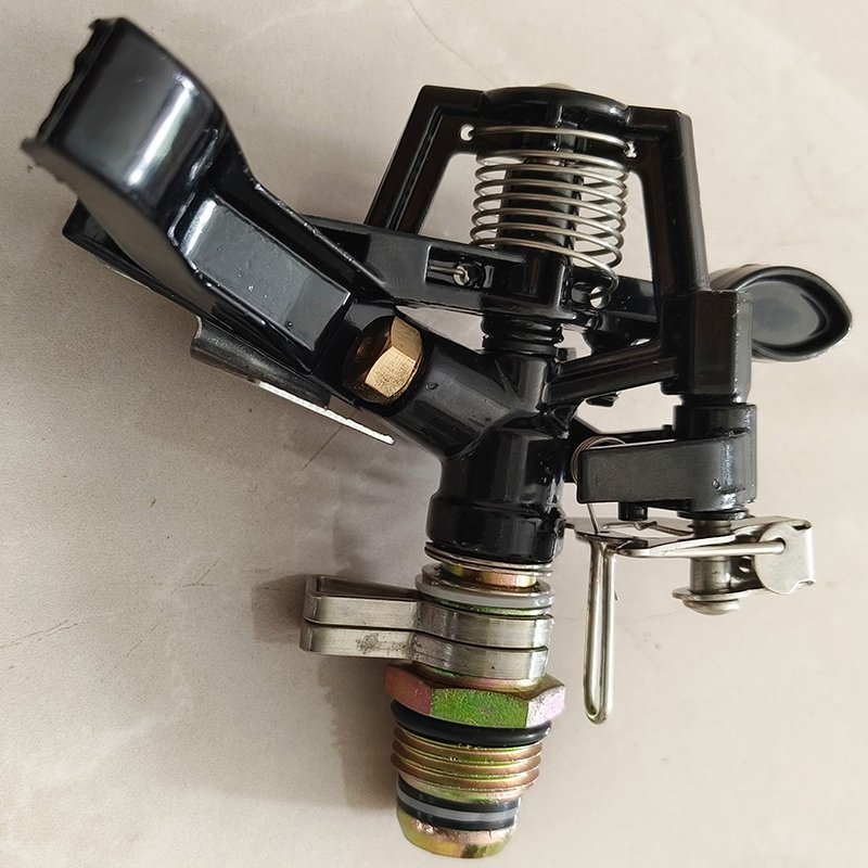 Metal 360 rotation Spike Adjustable Automatic Rotating Watering sprinkler