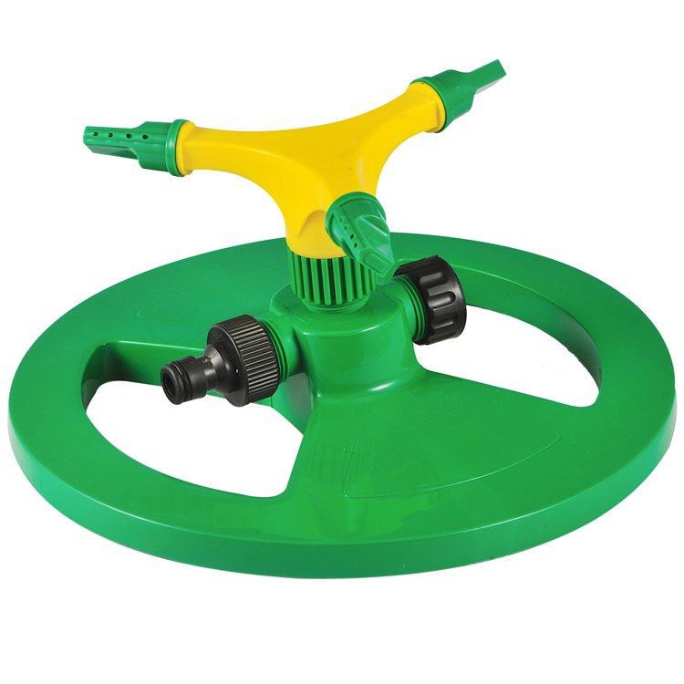 Round base black triangle sprinkler Green spray 360° irrigation sprinkler