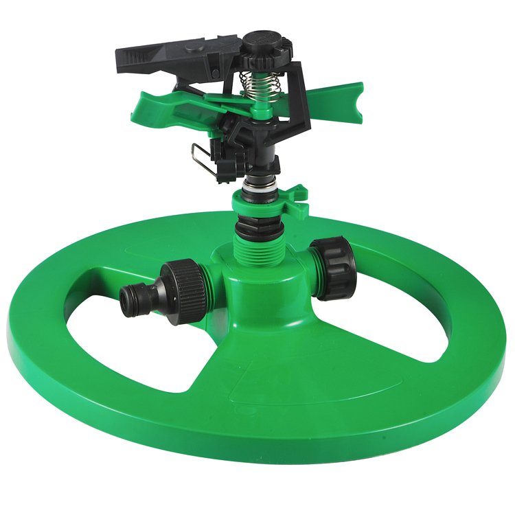 Round base black triangle sprinkler Green spray 360° irrigation sprinkler