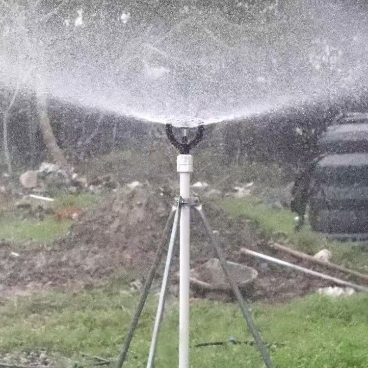 360 degree full circle refraction sprinkler for lawn and garden watering